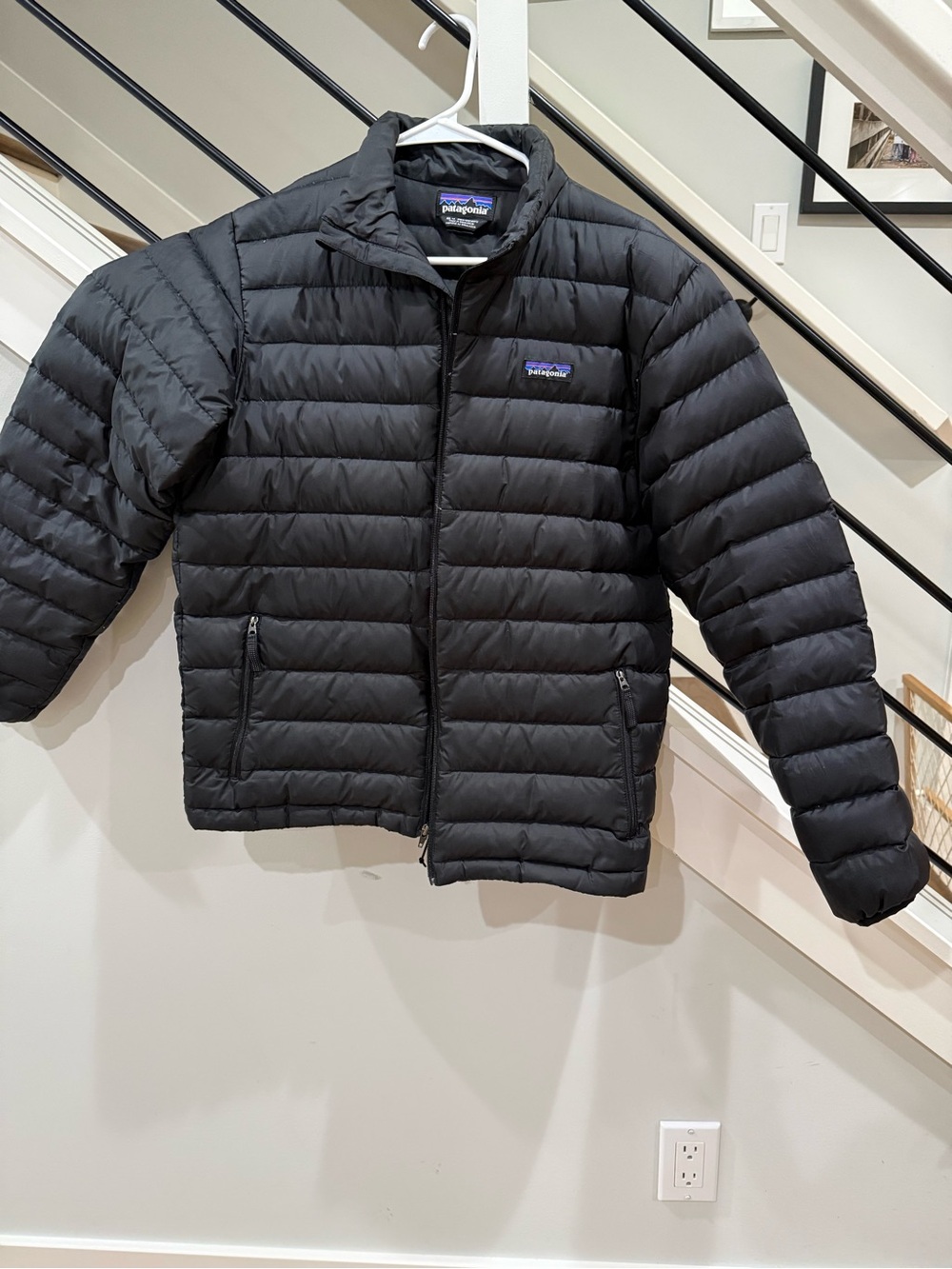 Patagonia Black Puffer Jacket Kids XL